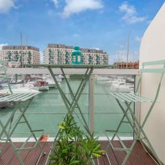 On the Water 2 with Free Parking - By My Getaways