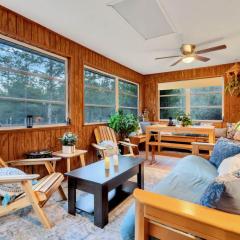 Uhost AI - Get Cozy & Relax! 4BR, 2BA, Hot Tub