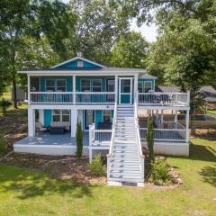Sleeps 8 Waterfront Dock Dog Friendly Grill