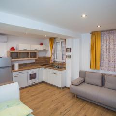 Andrije Buvine Apartments