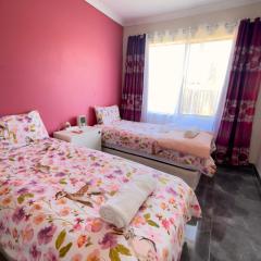 Mahzan on Dromana Room 4
