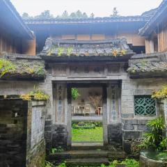 Tsingpu Tulou Retreat 青普文化行馆 南靖土楼店