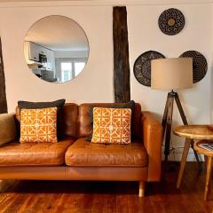 Parisian charm in the heart of the 9th metro 7