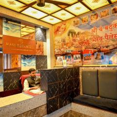 Hotel Krishna Kashi Diaries