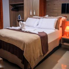 CONFORTO IMBATIVEL - 25 metros do MAR - 2 Quartos com AR CONDICIONADOS SPLIT, Air Fryer, WI-FI, Disney Plus, Star Plus, HBO Max, Guarda Sol, Cadeiras de Praia e Caixa Térmica - 8 pessoas com Muito Conforto - Melhor Localização!