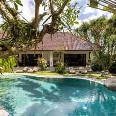 Relaxing Tropical Oasis nestled between Canggu & Seminyak