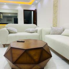 فيلا بقريه جرين بيتش 4 غرف وحمام سباحة خاص تشطيب السنه فرش مودرن