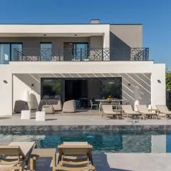 New! Luxury Villa Lumina - 50 m2 heated pool