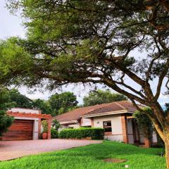Haus Mikaya, Cathkin Estate by Euphoric Leisure