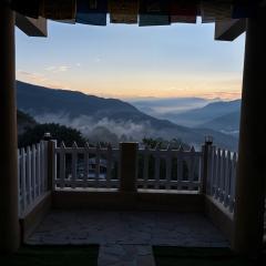 Hari Mang Imm 1BR-SF Mountain View Darjeeling-1