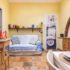 Experience Genoa-Traditional Home in Castelletto