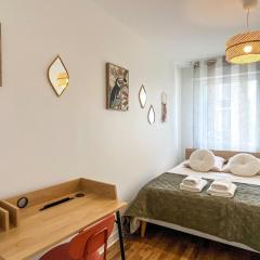 T2 cosy avec parking gratuit & transports au pied