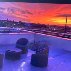 VANNES ROOF TOP 4 voir plus ou 8 personnes exceptionnel