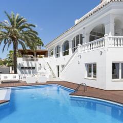 Villa Elviria Lujo, Piscina y Sauna Privada