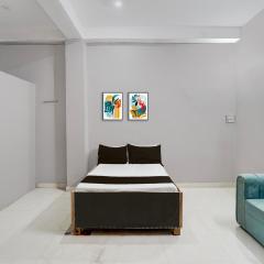 Hotel O Raj Palace