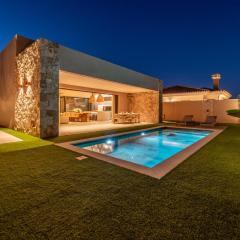 Villa LaLola con piscina climatizada
