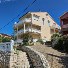 Apartmani Viola Kampor