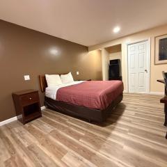 Travelers Motor Lodge