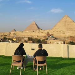 Alibaba Pyramids View Hotel