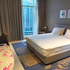 modern canal-view apartment peaceful stay in city