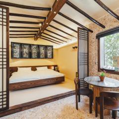 Korea's beauty in haeundae with Hinoki wooden bath