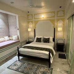 Fursat, the little experience