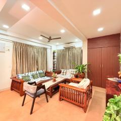 Hilltop Hideaway Party Friendly 4BHK Pool Villa by Spacez