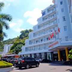 Hung Long Heritage Cat Ba Hotel