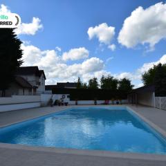 Charming holiday home with pool and pond