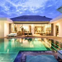 Modern 3br Villa, 200m To Canggu Beach Bliss