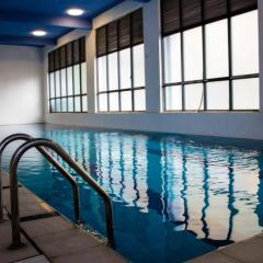 Modern Executive Apartment near Yaya centre