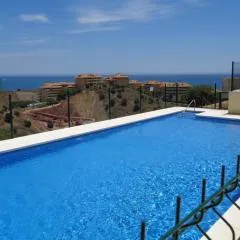 3 Bed Apartment Sleeps 4- 2 Pools - Smart Tv