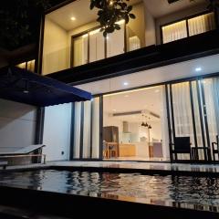 The Point Da Nang - 3BR Private Pool Villa, BRG Golf View