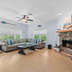 New The Breeze at Lake Hartwell house w Dock