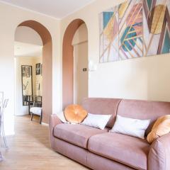 Elegant suite near the subway, fast Wi-Fi and AC
