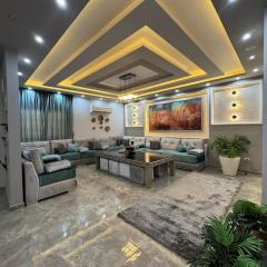 Luxurious apartment in Sheikh Zayed City