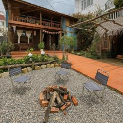 Ri's Garden Homestay - Nhà gỗ bên sườn đồi