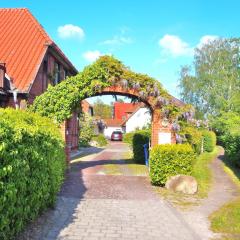 Birkmaase 12 Kapitänshaus Jacqueline 4-Sterne Komfort Maisonette im OG rechts