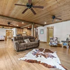 Large secluded 3 bedroom Cabin