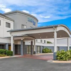 Sonesta Essential Junction City