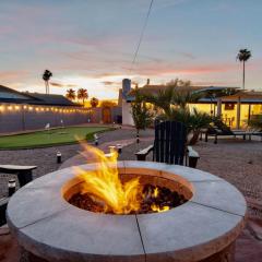 Massive Backyard - Pool, Hot Tub, Putting Green, & Fire Pit