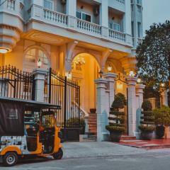 Palace Gate Hotel & Residence by EHM