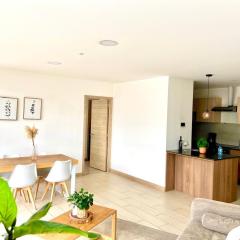 Boho apt-balcony in La Carolina, 60TV 4K