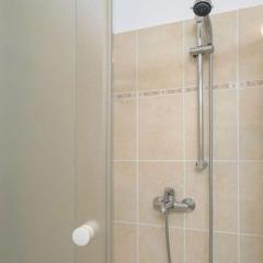 One Bedroom Apartment with Terrace and Sea View 4