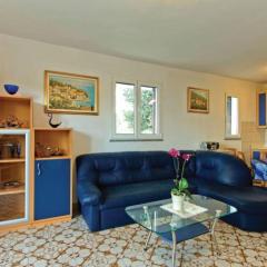 Two Bedroom Holiday Home with Sea View