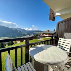 Studio ensoleillé avec balcon pour 4, parking inclus - FR-1-505-236