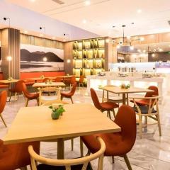 Atour Hotel Suzhou Industrial Park Yangcheng Lake Peninsula