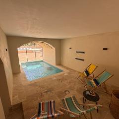 Mas Blanquet piscine intérieure