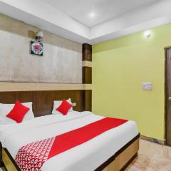 Hotel O Crystal Near Gomti Riverfront Park