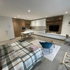 Stay with Andrea&Samantha